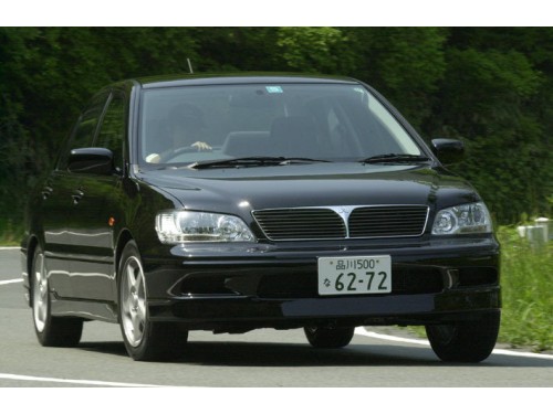 Характеристики автомобиля Mitsubishi Lancer Cedia 1.8 Driving School Spec (10.2001 - 01.2003): фото, вместимость, скорость, двигатель, топливо, масса, отзывы