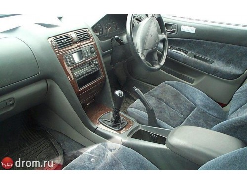 Характеристики автомобиля Mitsubishi Legnum 2.5 VR-4 type S (09.1997 - 07.1998): фото, вместимость, скорость, двигатель, топливо, масса, отзывы