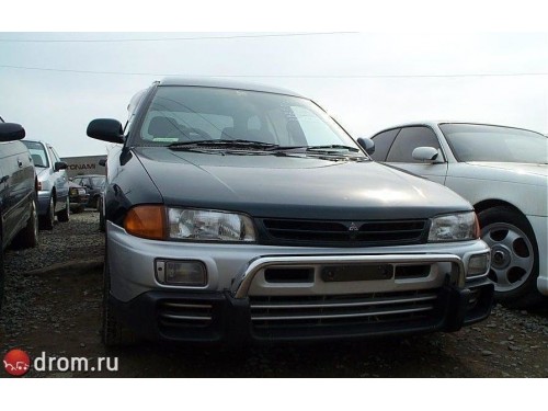 Характеристики автомобиля Mitsubishi Libero 1.8 GT (01.1994 - 08.1995): фото, вместимость, скорость, двигатель, топливо, масса, отзывы