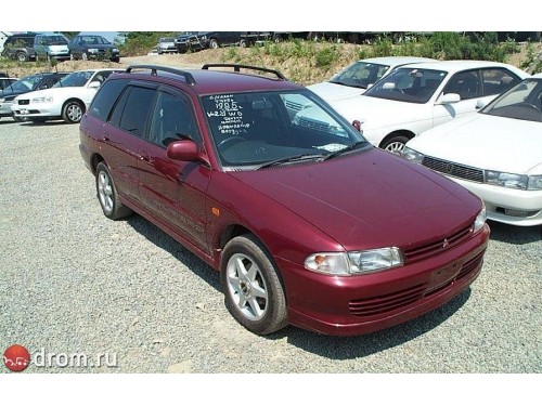 Характеристики автомобиля Mitsubishi Libero 1.8 Monte (10.1996 - 03.2000): фото, вместимость, скорость, двигатель, топливо, масса, отзывы