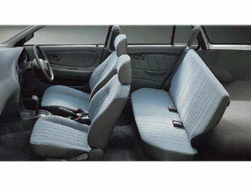 Характеристики автомобиля Mitsubishi Libero Cargo 1.5 E (06.2000 - 12.2000): фото, вместимость, скорость, двигатель, топливо, масса, отзывы