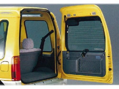 Характеристики автомобиля Mitsubishi Minica Toppo 660 Q2 (09.1993 - 09.1994): фото, вместимость, скорость, двигатель, топливо, масса, отзывы