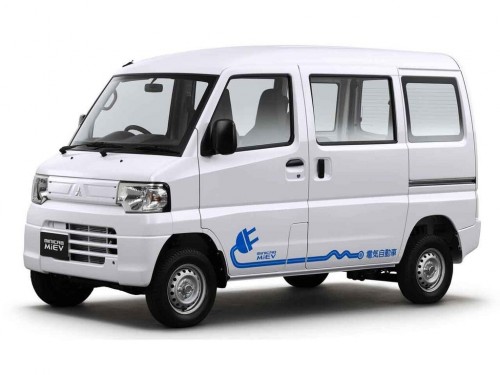 Характеристики автомобиля Mitsubishi Minicab MiEV CD 10.5kWh 2-seater High Roof (07.2015 - 12.2016): фото, вместимость, скорость, двигатель, топливо, масса, отзывы