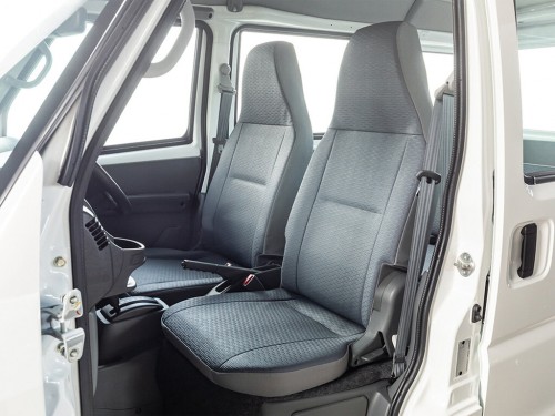 Характеристики автомобиля Mitsubishi Minicab MiEV CD 16.0kWh 4-seater High Roof (10.2014 - 06.2015): фото, вместимость, скорость, двигатель, топливо, масса, отзывы