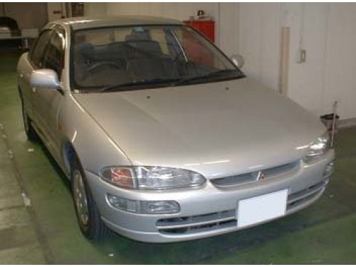 Характеристики автомобиля Mitsubishi Mirage 1.3 VIE (01.1994 - 09.1994): фото, вместимость, скорость, двигатель, топливо, масса, отзывы