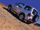 Характеристики автомобиля Mitsubishi Pajero 3.0 AT 4WD (05.2003 - 07.2006): фото, вместимость, скорость, двигатель, топливо, масса, отзывы
