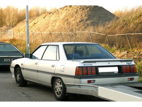 Характеристики автомобиля Mitsubishi Sapporo 2.4 MT (06.1987 - 08.1990): фото, вместимость, скорость, двигатель, топливо, масса, отзывы