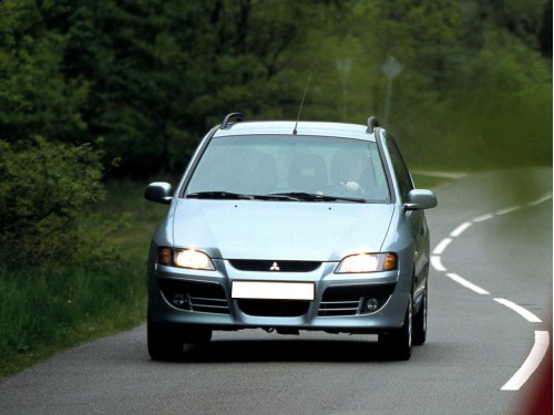 Характеристики автомобиля Mitsubishi Space Star 1.6 AT Comfort (10.2002 - 04.2005): фото, вместимость, скорость, двигатель, топливо, масса, отзывы