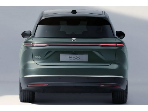 Характеристики автомобиля Nio ES8 100 kWh ES8 Executive (12.2022 - н.в.): фото, вместимость, скорость, двигатель, топливо, масса, отзывы