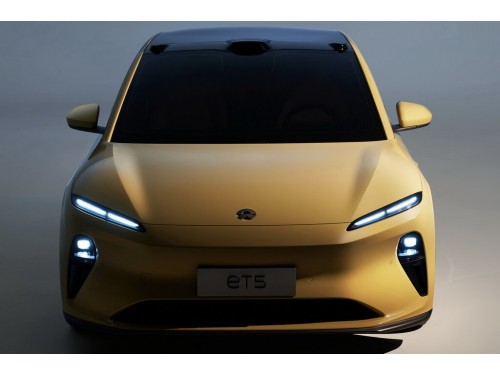 Характеристики автомобиля Nio ET5 75 kWh ET5 (09.2022 - н.в.): фото, вместимость, скорость, двигатель, топливо, масса, отзывы
