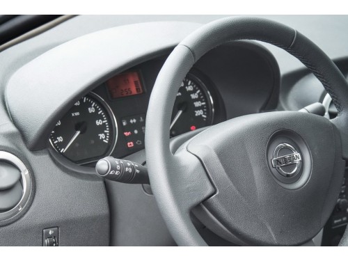 Характеристики автомобиля Nissan Almera 1.6 MT Comfort (11.2012 - 03.2017): фото, вместимость, скорость, двигатель, топливо, масса, отзывы