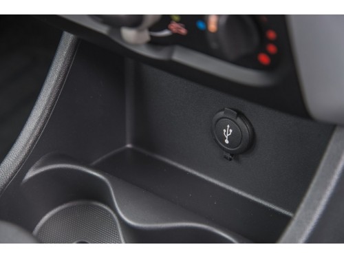 Характеристики автомобиля Nissan Almera 1.6 AT Comfort AC (11.2012 - 03.2017): фото, вместимость, скорость, двигатель, топливо, масса, отзывы