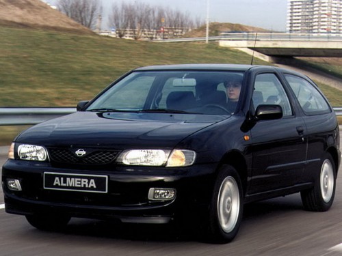 Характеристики автомобиля Nissan Almera 1.6 АT GX (03.1998 - 01.2000): фото, вместимость, скорость, двигатель, топливо, масса, отзывы