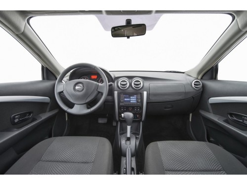 Характеристики автомобиля Nissan Almera 1.6 MT Tekna (04.2017 - 08.2019): фото, вместимость, скорость, двигатель, топливо, масса, отзывы