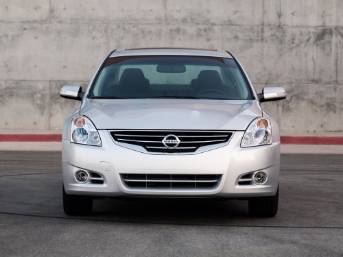 Характеристики автомобиля Nissan Altima 2.5 CVT (02.2009 - 04.2012): фото, вместимость, скорость, двигатель, топливо, масса, отзывы