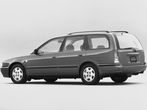 Характеристики автомобиля Nissan Avenir 2.0 Type 2.0si Attesa (10.1990 - 12.1992): фото, вместимость, скорость, двигатель, топливо, масса, отзывы