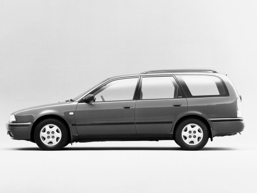 Характеристики автомобиля Nissan Avenir 2.0 Type 2.0si (05.1990 - 12.1992): фото, вместимость, скорость, двигатель, топливо, масса, отзывы