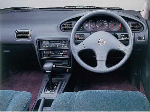 Характеристики автомобиля Nissan Avenir 2.0 Type 2.0si Attesa (10.1990 - 12.1992): фото, вместимость, скорость, двигатель, топливо, масса, отзывы