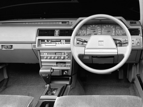 Характеристики автомобиля Nissan Bluebird Maxima 2.0 Le grand (10.1984 - 12.1985): фото, вместимость, скорость, двигатель, топливо, масса, отзывы