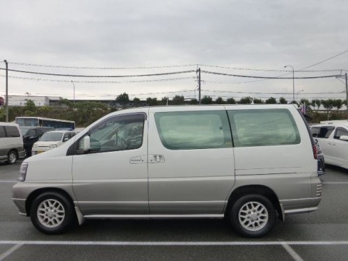 Характеристики автомобиля Nissan Caravan Elgrand 3.2DT J (05.1997 - 12.1997): фото, вместимость, скорость, двигатель, топливо, масса, отзывы