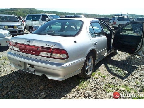 Характеристики автомобиля Nissan Cefiro 2.0 20 Excimo G (01.1998 - 11.1998): фото, вместимость, скорость, двигатель, топливо, масса, отзывы