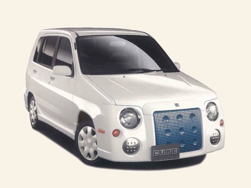 Характеристики автомобиля Nissan Cube 1.3 Version S (08.2001 - 09.2002): фото, вместимость, скорость, двигатель, топливо, масса, отзывы