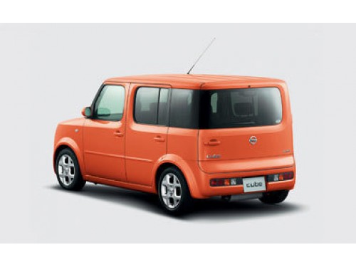 Характеристики автомобиля Nissan Cube 1.4 EX MD/CD selection (12.2004 - 04.2005): фото, вместимость, скорость, двигатель, топливо, масса, отзывы