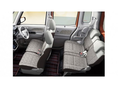 Характеристики автомобиля Nissan DAYZ Roox 660 Highway Star X Turbo turning passenger seat (05.2018 - 02.2020): фото, вместимость, скорость, двигатель, топливо, масса, отзывы