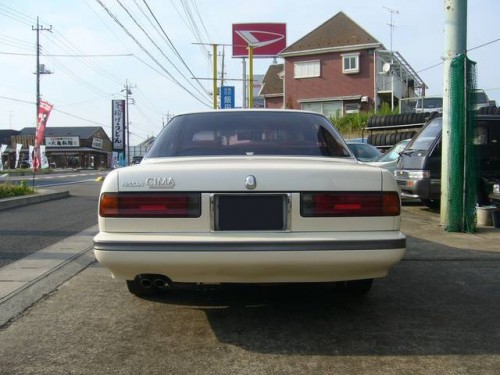 Характеристики автомобиля Nissan Gloria Cima 3.0 type II limited AV (02.1991 - 07.1991): фото, вместимость, скорость, двигатель, топливо, масса, отзывы