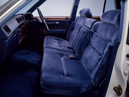 Характеристики автомобиля Nissan Gloria 2.0 200 GL (06.1979 - 03.1981): фото, вместимость, скорость, двигатель, топливо, масса, отзывы