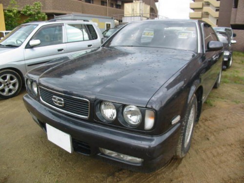Характеристики автомобиля Nissan Gloria 2.0 Brougham J (06.1994 - 05.1995): фото, вместимость, скорость, двигатель, топливо, масса, отзывы