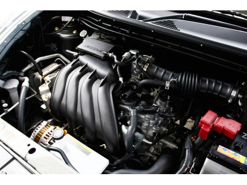 Характеристики автомобиля Nissan Juke 1.6 MT 2WD SV2 (01.2013 - 10.2014): фото, вместимость, скорость, двигатель, топливо, масса, отзывы