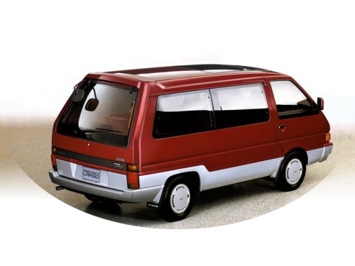 Характеристики автомобиля Nissan Largo 2.0 Coach Umibouzu (01.1992 - 04.1993): фото, вместимость, скорость, двигатель, топливо, масса, отзывы