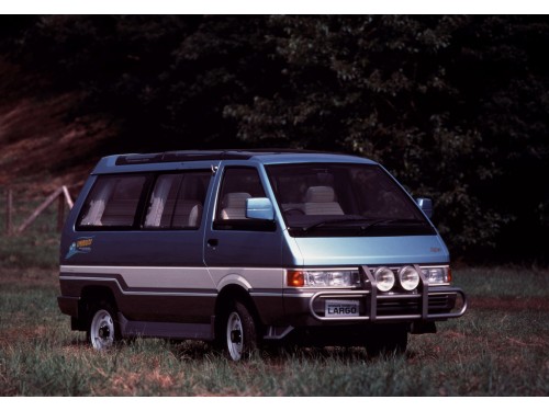 Характеристики автомобиля Nissan Largo 1.8 Coach super cruising (01.1992 - 04.1993): фото, вместимость, скорость, двигатель, топливо, масса, отзывы