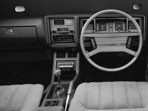 Характеристики автомобиля Nissan Laurel 1.8 1800 GL (01.1977 - 10.1978): фото, вместимость, скорость, двигатель, топливо, масса, отзывы