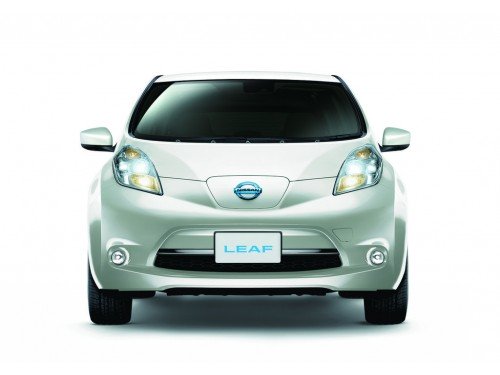 Характеристики автомобиля Nissan Leaf G Enchante Rotating Passenger Seat (03.2014 - 11.2015): фото, вместимость, скорость, двигатель, топливо, масса, отзывы