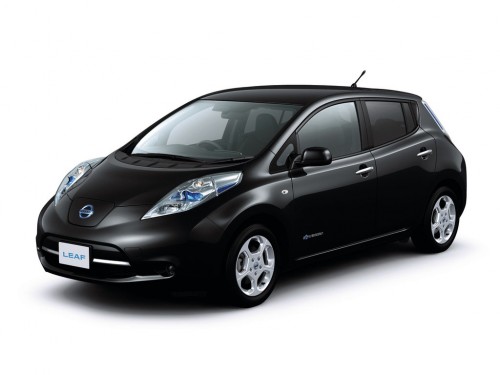Характеристики автомобиля Nissan Leaf X side/curtain airbag system less (11.2012 - 03.2013): фото, вместимость, скорость, двигатель, топливо, масса, отзывы
