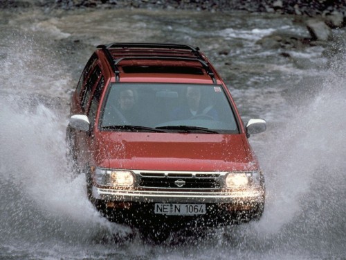 Характеристики автомобиля Nissan Pathfinder 3.3 AT (09.1997 - 06.1999): фото, вместимость, скорость, двигатель, топливо, масса, отзывы