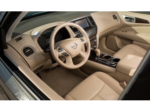 Характеристики автомобиля Nissan Pathfinder 2.5 CVT Platinum (04.2013 - 08.2016): фото, вместимость, скорость, двигатель, топливо, масса, отзывы