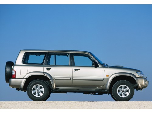 Характеристики автомобиля Nissan Patrol 3.0 TD MT Elegance (10.2001 - 01.2005): фото, вместимость, скорость, двигатель, топливо, масса, отзывы