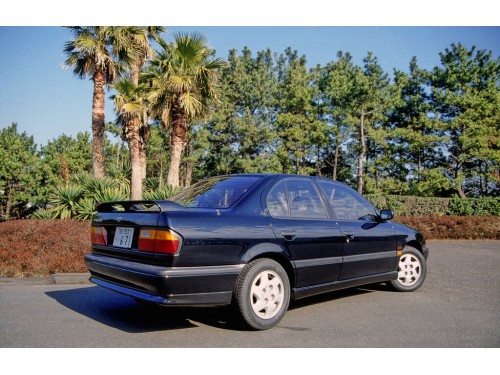 Характеристики автомобиля Nissan Primera 1.8 Cu (02.1990 - 09.1991): фото, вместимость, скорость, двигатель, топливо, масса, отзывы