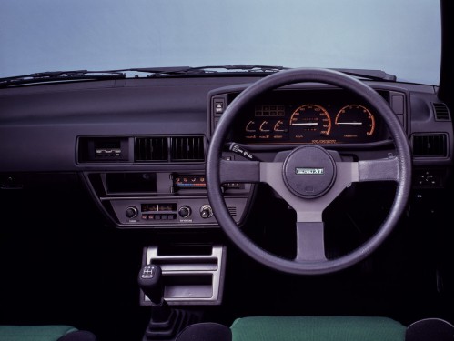 Характеристики автомобиля Nissan Pulsar 1.3 TC (04.1982 - 04.1986): фото, вместимость, скорость, двигатель, топливо, масса, отзывы