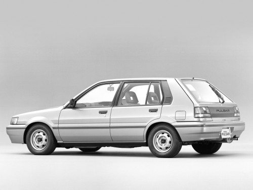 Характеристики автомобиля Nissan Pulsar 1.3 M1 (04.1988 - 07.1990): фото, вместимость, скорость, двигатель, топливо, масса, отзывы