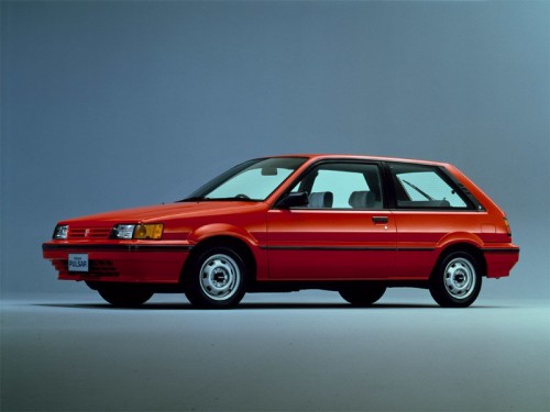 Характеристики автомобиля Nissan Pulsar 1.3 M1 (05.1986 - 03.1988): фото, вместимость, скорость, двигатель, топливо, масса, отзывы