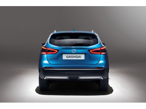 Характеристики автомобиля Nissan Qashqai 1.2 DIG-T MT SE+ (09.2020 - 10.2022): фото, вместимость, скорость, двигатель, топливо, масса, отзывы