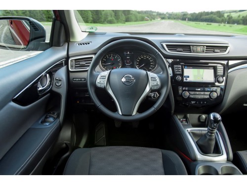 Характеристики автомобиля Nissan Qashqai 1.2 DIG-T MT Tekna (02.2014 - 02.2017): фото, вместимость, скорость, двигатель, топливо, масса, отзывы