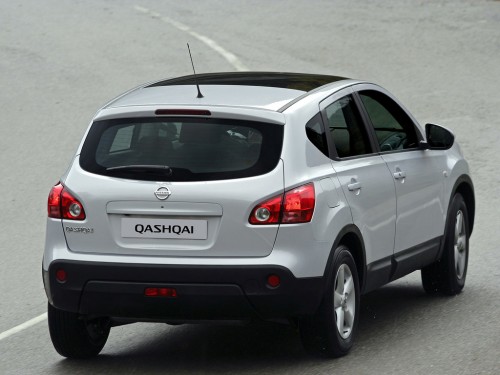 Характеристики автомобиля Nissan Qashqai 1.5 dCi MT Acenta (02.2007 - 02.2010): фото, вместимость, скорость, двигатель, топливо, масса, отзывы