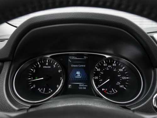 Характеристики автомобиля Nissan Rogue 2.5 CVT S (03.2014 - 01.2017): фото, вместимость, скорость, двигатель, топливо, масса, отзывы