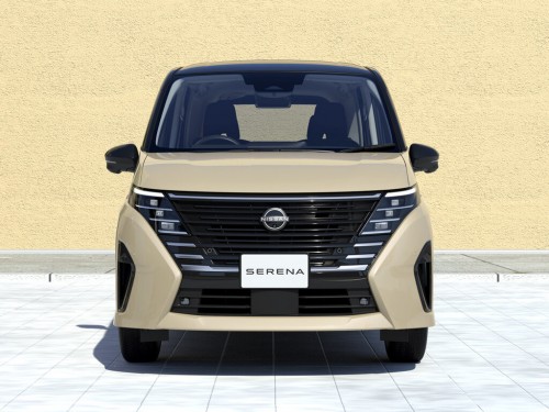 Характеристики автомобиля Nissan Serena 1.4 e-POWER Highway Star V Slide-Up Second Seat (04.2023 - н.в.): фото, вместимость, скорость, двигатель, топливо, масса, отзывы