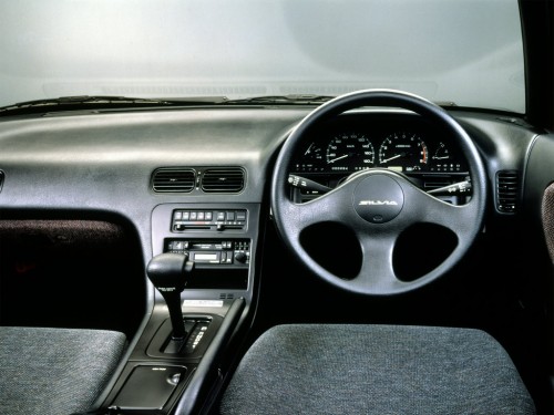 Характеристики автомобиля Nissan Silvia 1.8 Convertible (01.1990 - 12.1990): фото, вместимость, скорость, двигатель, топливо, масса, отзывы
